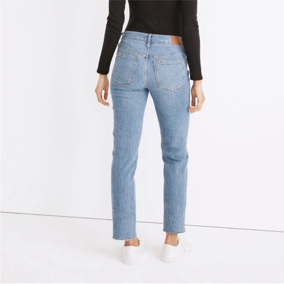 Madewell Classic Blue Women's Jeans - Picture 2 of 8